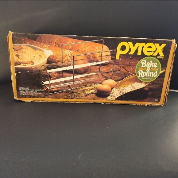 NIB Vintage Pyrex bake a round - Picture 1 of 6